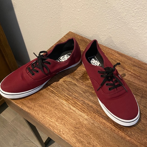 VANS AUTHENTIC CORE CLASSICS SKATE SHOES SIZE 9.5 WOMENS - Picture 3 of 6